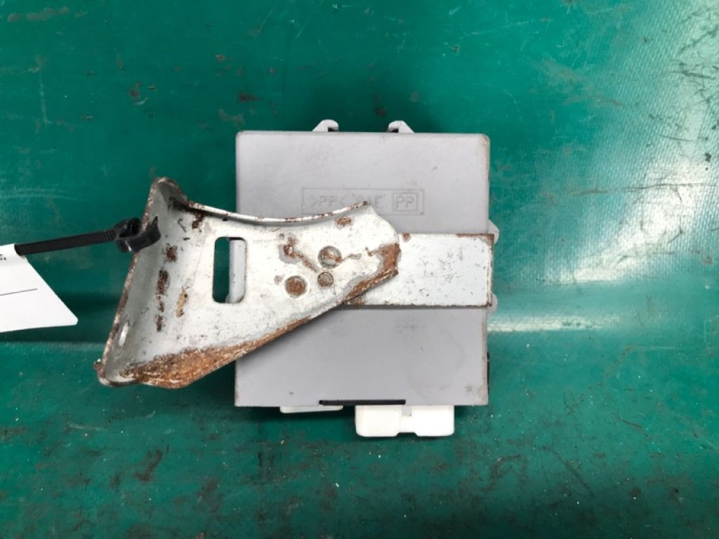 85940-48030 | Блок електронний LEXUS RX300/330/350/400 03-09 - Фото 3