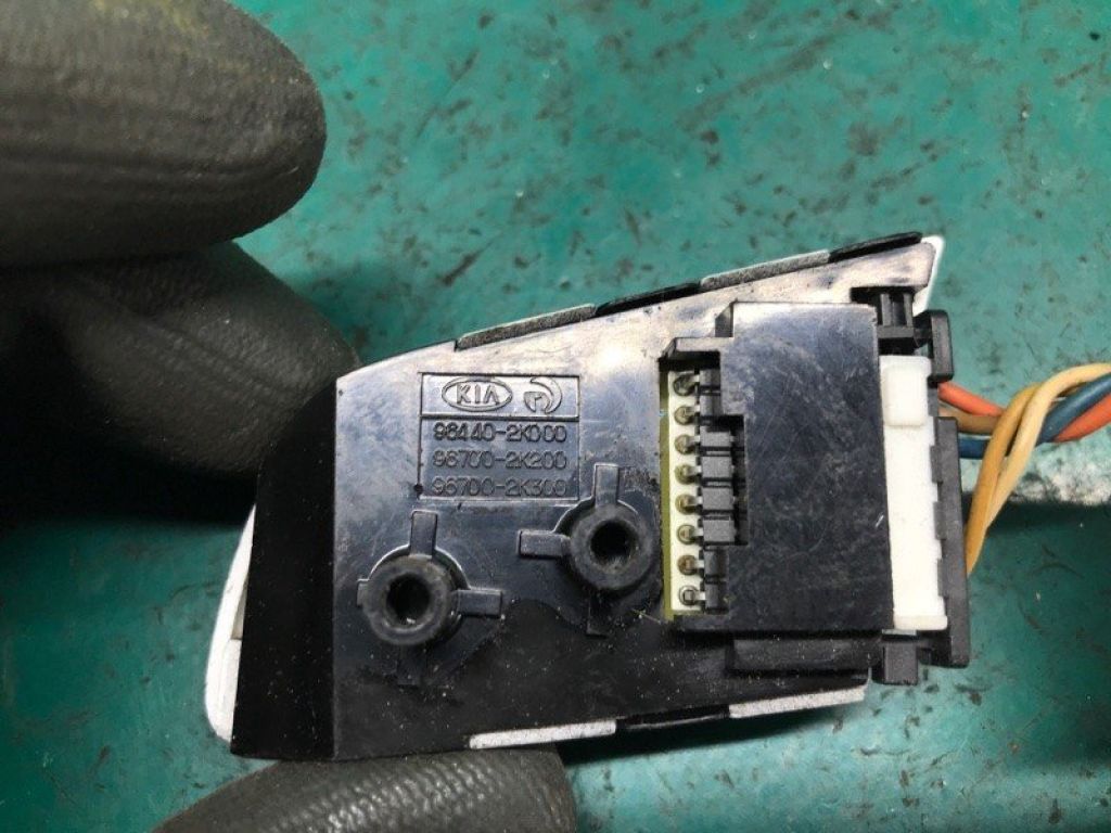 96440-2K000 | Кнопки на руль прав. KIA FORTE/CERATO TD 08-13 - Фото 4