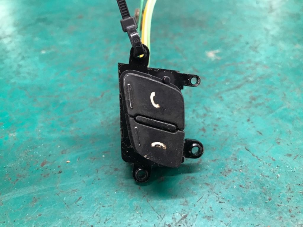 96700-2K800 | Кнопки на руль лев. KIA FORTE/CERATO TD 08-13