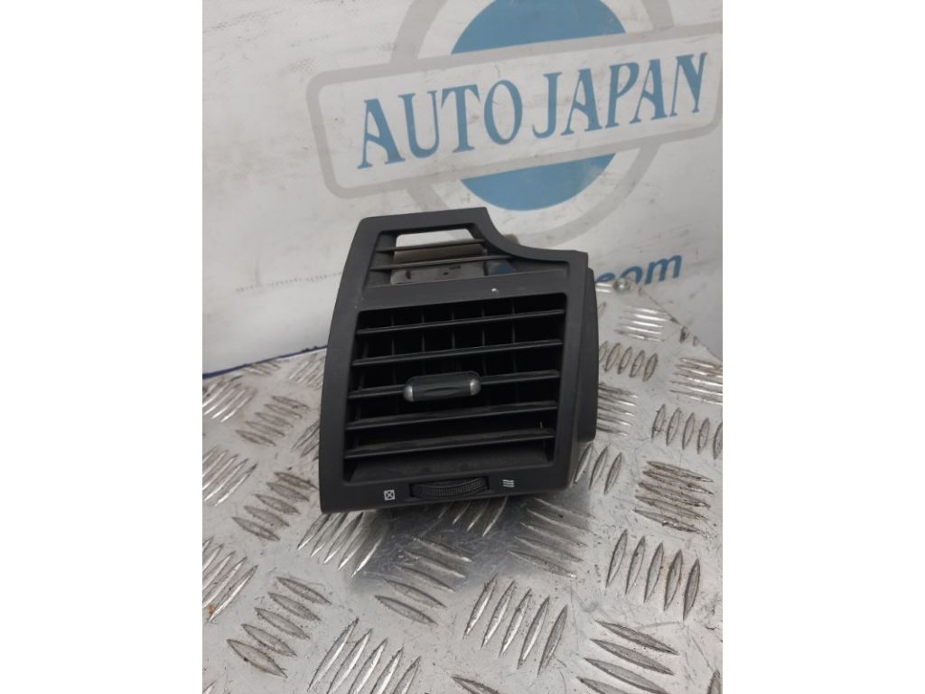 55670-33160-E0 | Дефлектор воздушный прав. TOYOTA CAMRY 40 06-11