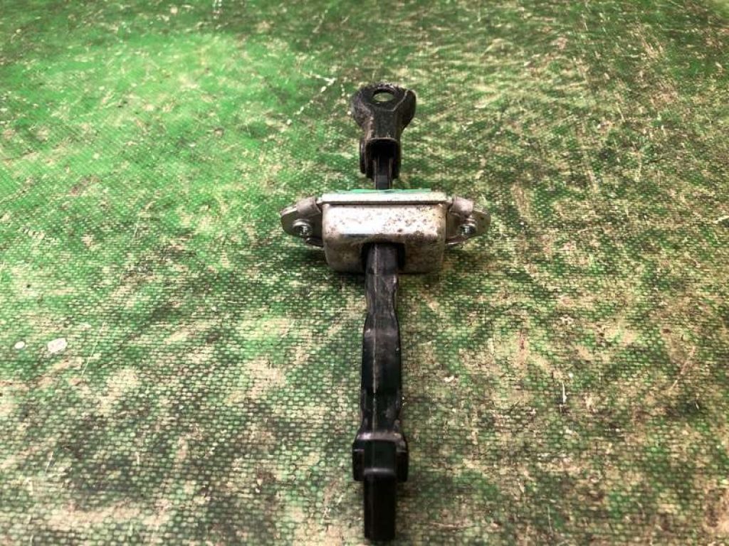 79490-2K000 | Обмежувач дверей задн. прав. KIA SOUL AM 08-13 - Фото 4