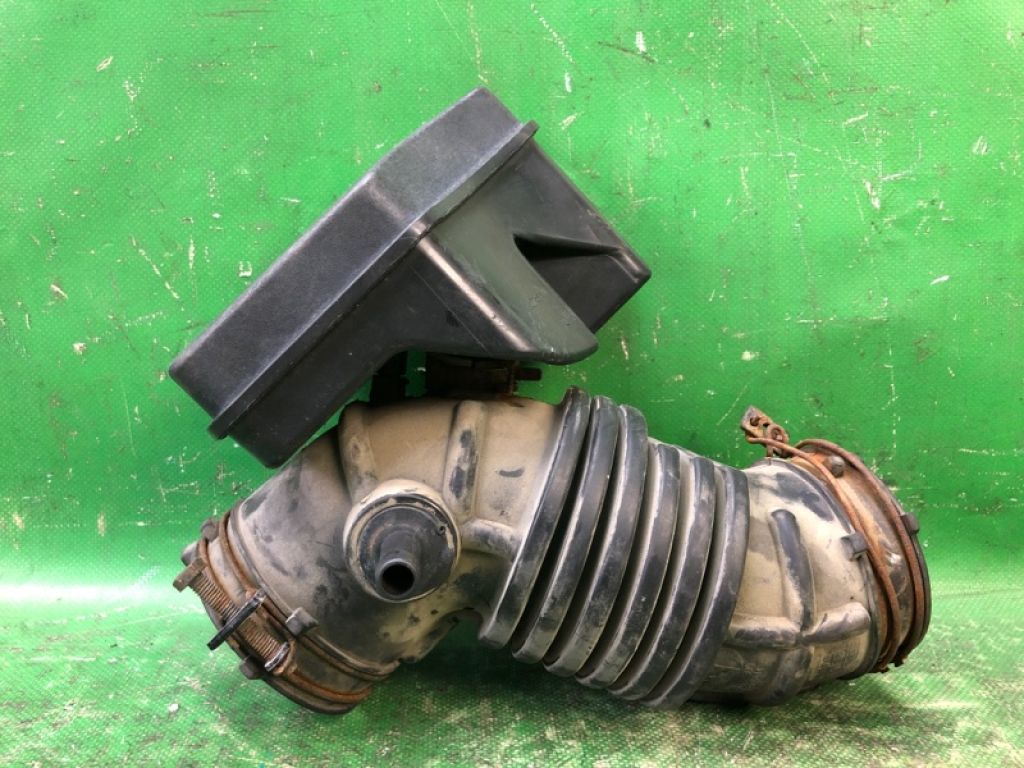 28138-2K800 | Патрубок воздушного фильтра KIA SOUL AM 08-13