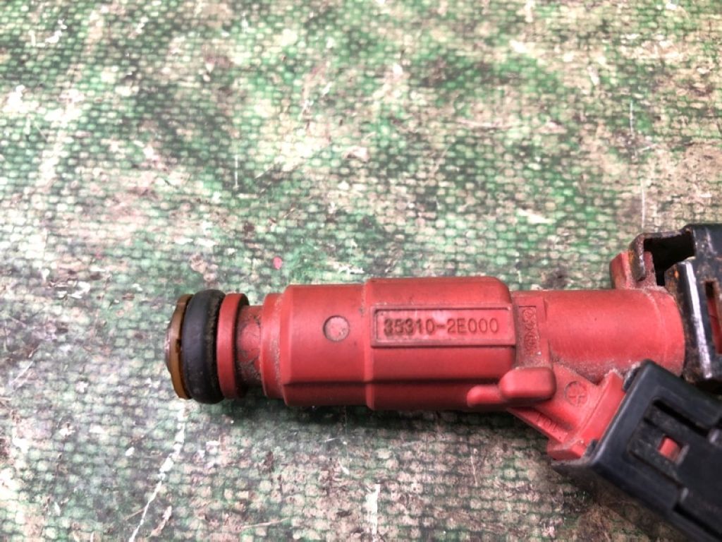 35310-2E000 | Форсунка топливная KIA SOUL AM 08-13 - Фото 3