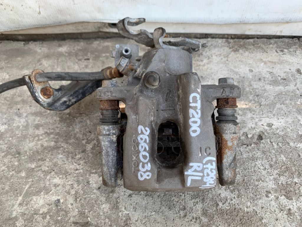 47850-12240 | Супорт гальмівний задн. лів. LEXUS CT200 11-17