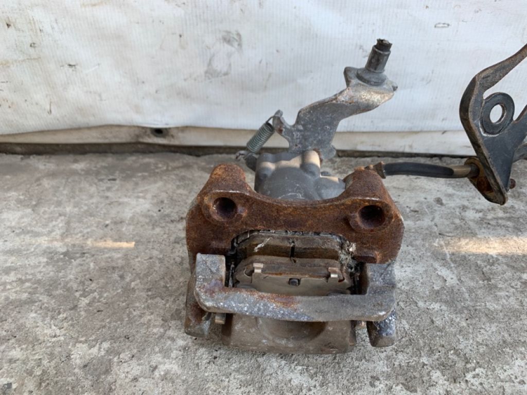 47850-12240 | Супорт гальмівний задн. лів. LEXUS CT200 11-17 - Фото 5