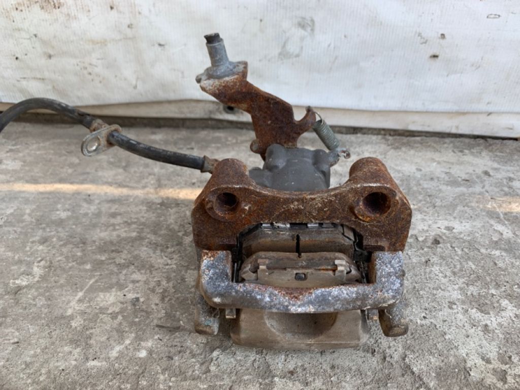 47830-12240 | Супорт гальмівний задн. прав. LEXUS CT200 11-17 - Фото 5