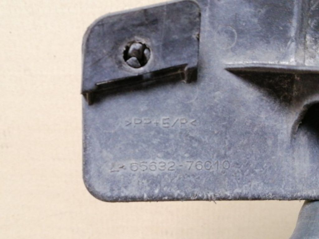 65632-76010 | Бризговик задн. лів. LEXUS CT200 11-17 - Фото 2