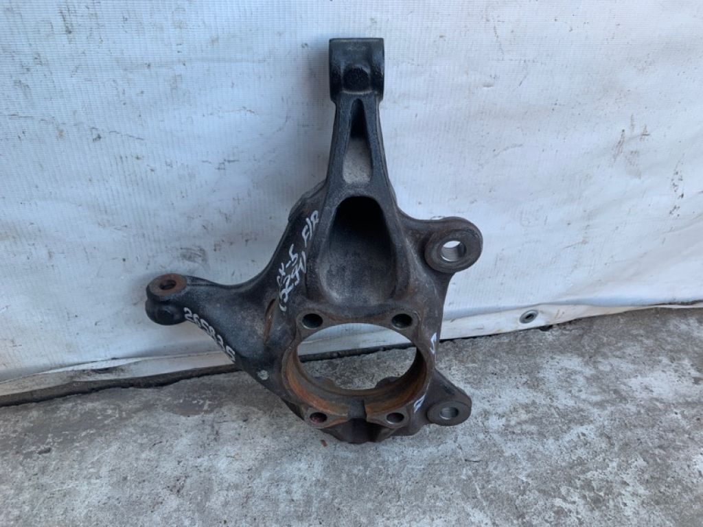 KD35-33-021A | Кулак поворотний прав. MAZDA CX-5 (KE) 11-17 - Фото 2