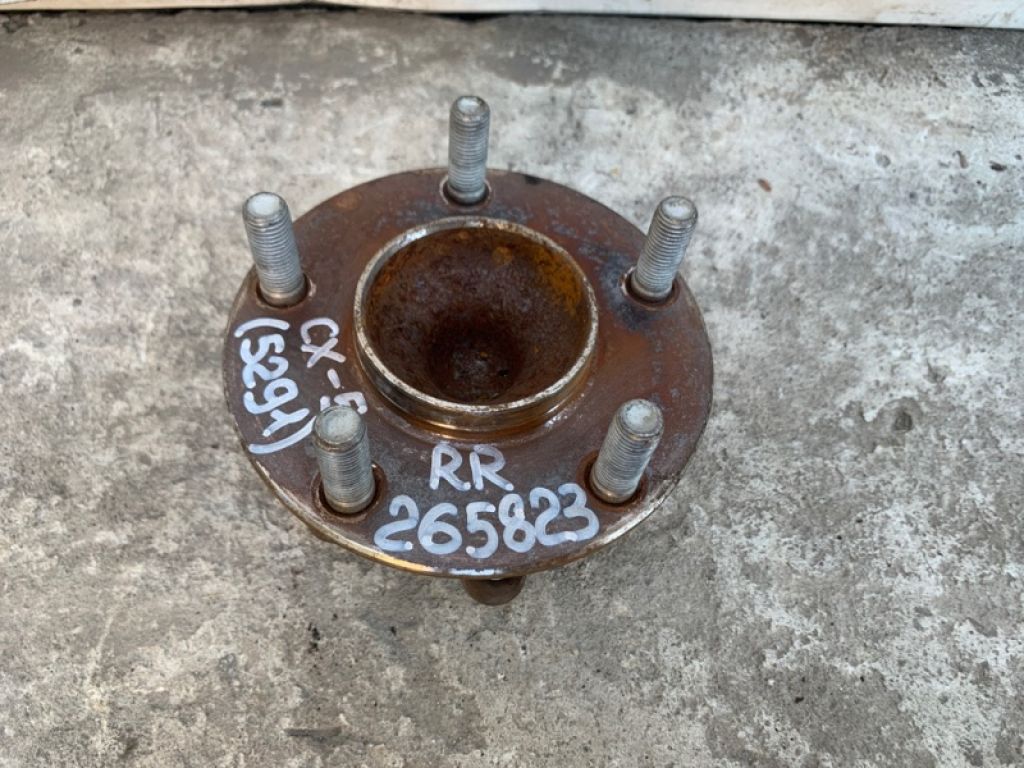 KD31-26-15XA | Маточина колеса задн. MAZDA CX-5 (KE) 11-17