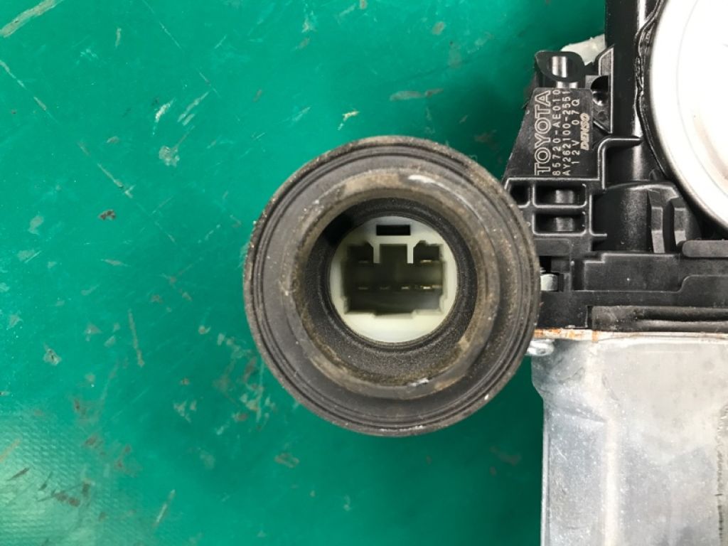 69803-06140 | Стеклоподъемник задн. прав. TOYOTA CAMRY 50 12-15 - Фото 4