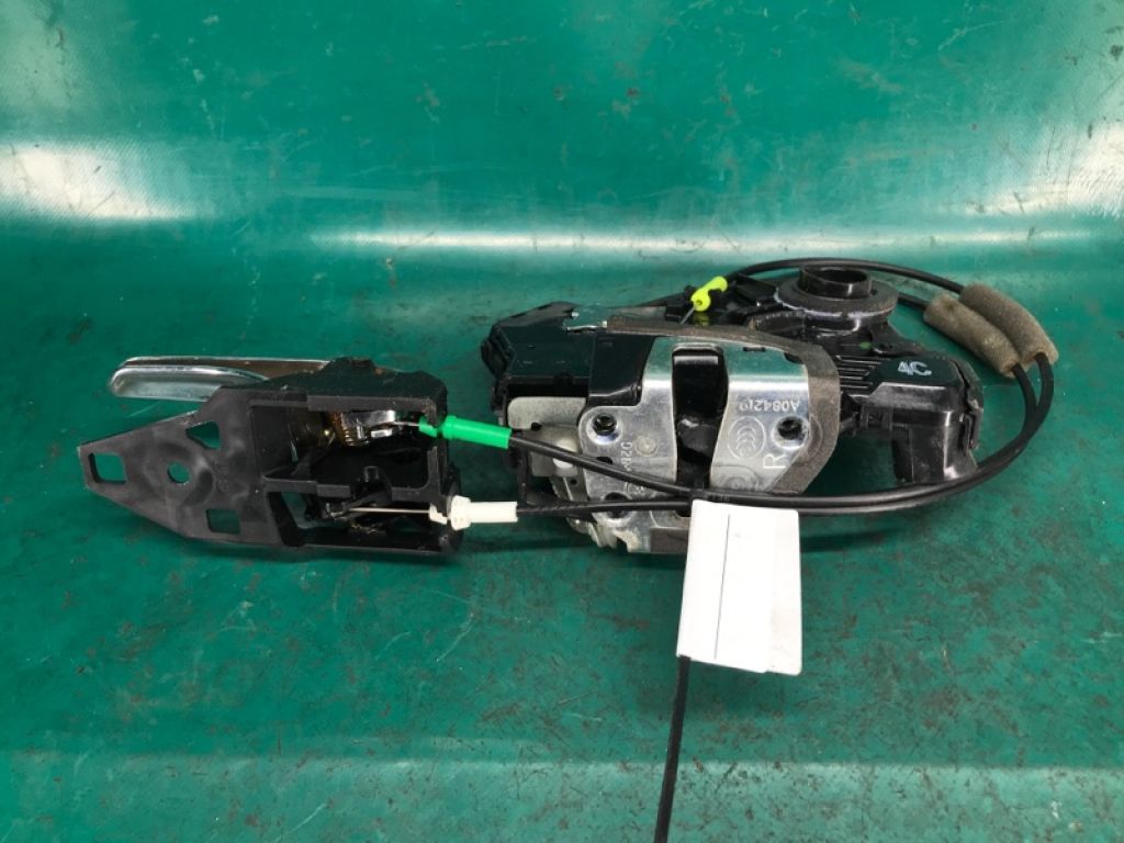 69030-0C050 | Замок двері передн. прав. TOYOTA CAMRY 50 12-15 - Фото 3