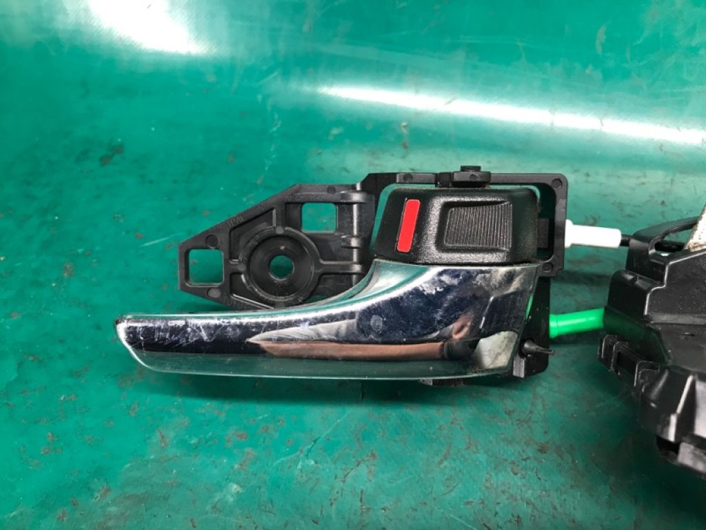 69030-0C050 | Замок двері передн. прав. TOYOTA CAMRY 50 12-15 - Фото 6