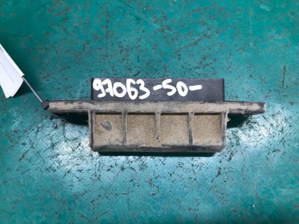 84840-0T010 | Кнопка открывания багажника наружная TOYOTA CAMRY 50 12-15 - Фото 3