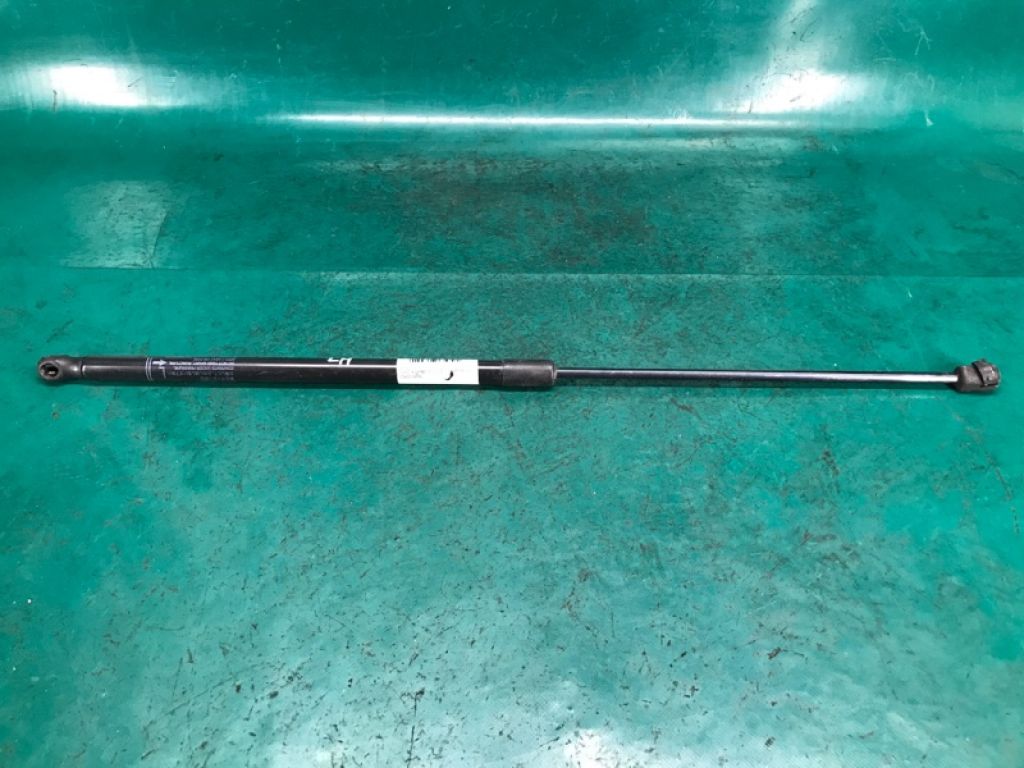 53450-06081 | Амортизатор капоту лів. TOYOTA CAMRY 50 12-15