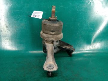 Подушка двигателя лев. TOYOTA CAMRY 50 12-15