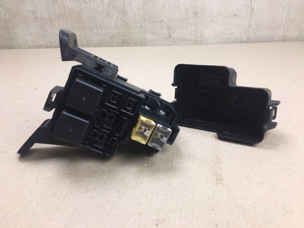 91950-4R080 | Блок предохранителей моторный отсек HYUNDAI SONATA YF 10-14