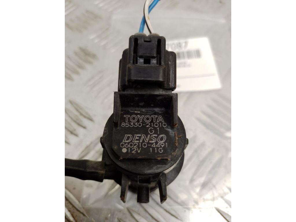 85330-21010 | Насос омивача скла LEXUS GS350 GS300 05-11 - Фото 3