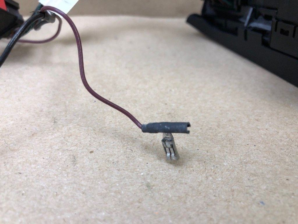 F1EZ-9C888-D | Кнопки на руль FORD FOCUS 10-18 - Фото 6