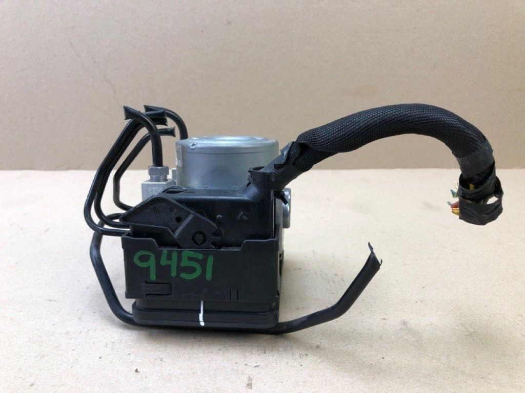 F1FZ-2C405-L | Блок ABS FORD FOCUS 10-18 - Фото 5