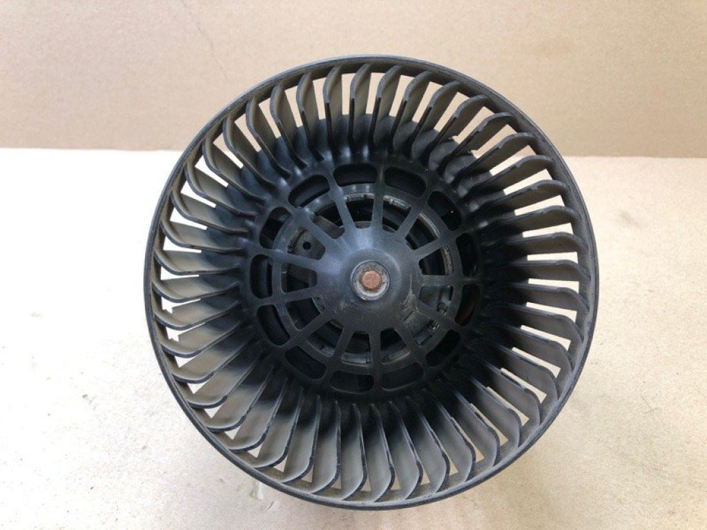 H1FZ-19805-B | Моторчик печки FORD FOCUS 10-18 - Фото 4