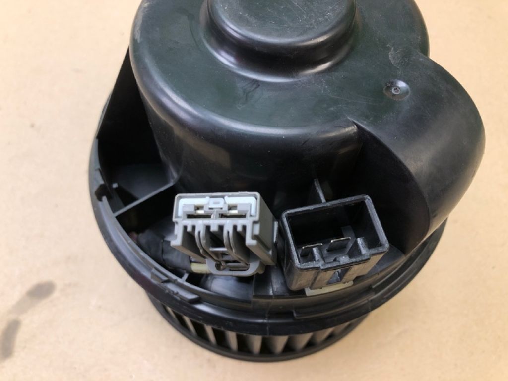 H1FZ-19805-B | Моторчик печки FORD FOCUS 10-18 - Фото 5