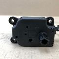 AV6Z-19E616-C | Моторчик заслонки печки FORD FOCUS 10-18 - Превью 3