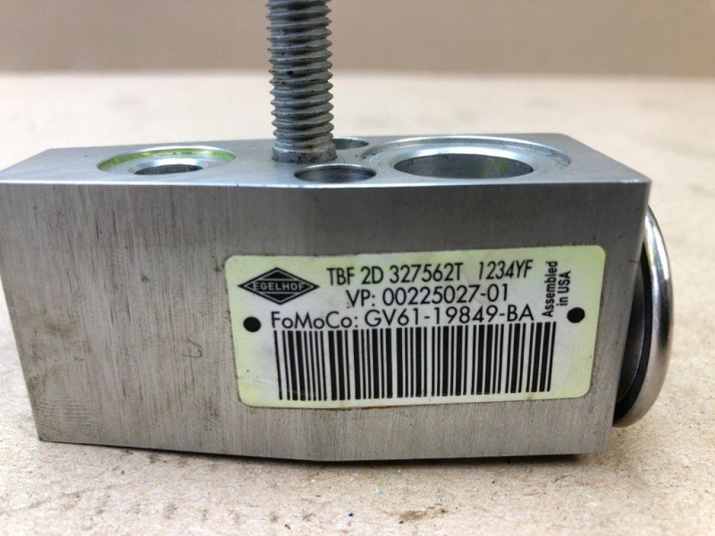 GV6Z-19849-A | Клапан кондиционера FORD FOCUS 10-18 - Фото 3