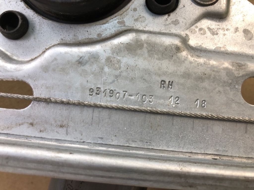 CM5Z-5827000-A | Стеклоподъемник задн. прав. FORD FOCUS 10-18 - Фото 4