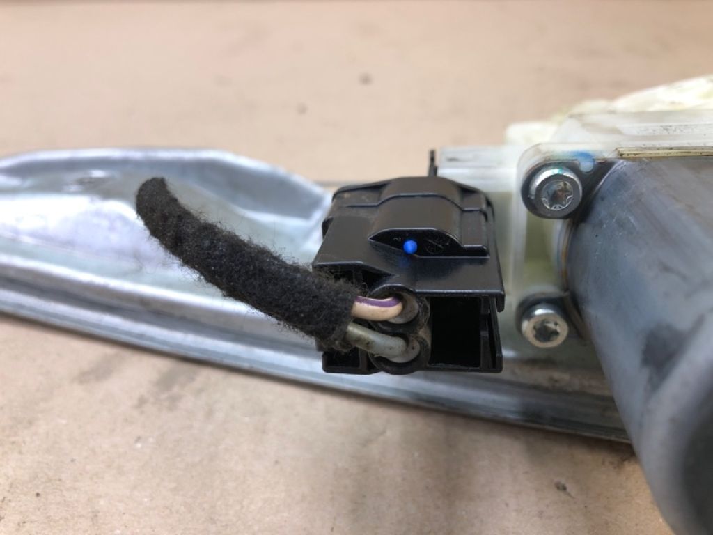 CM5Z-5827000-A | Стеклоподъемник задн. прав. FORD FOCUS 10-18 - Фото 8