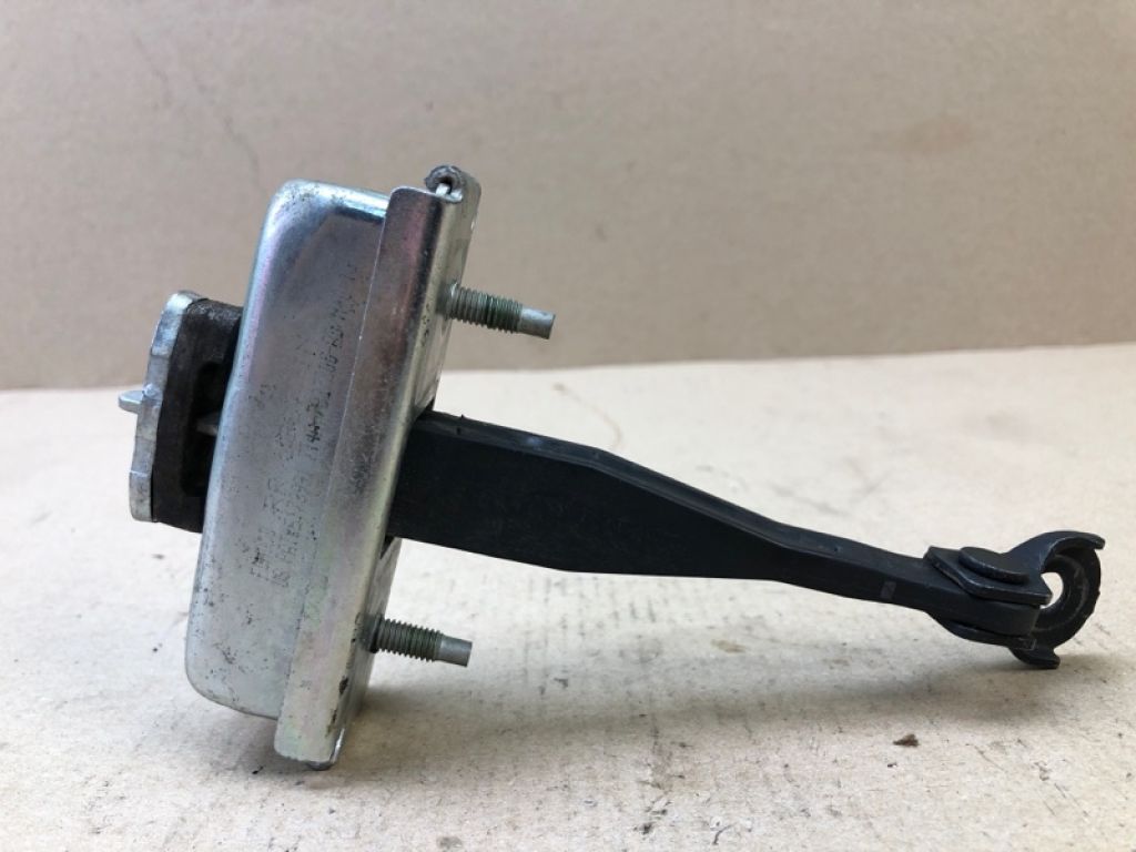 AT4Z-7827204-A | Обмежувач дверей задн. прав. FORD EDGE 06-14