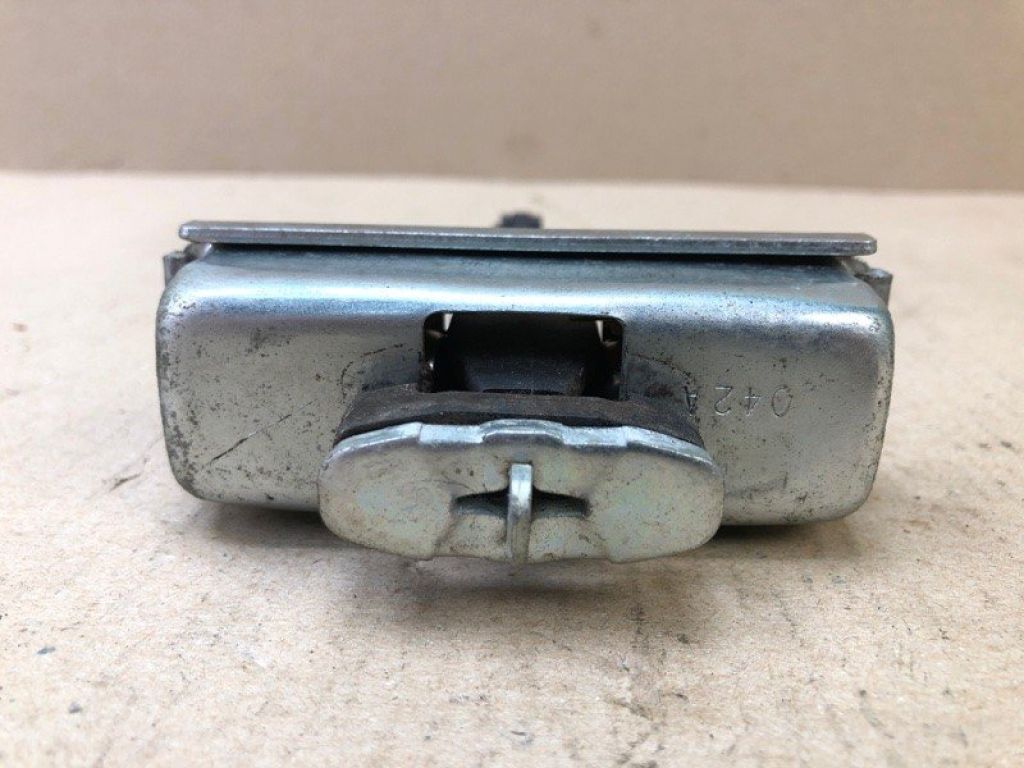 AT4Z-7827204-A | Обмежувач дверей задн. прав. FORD EDGE 06-14 - Фото 5