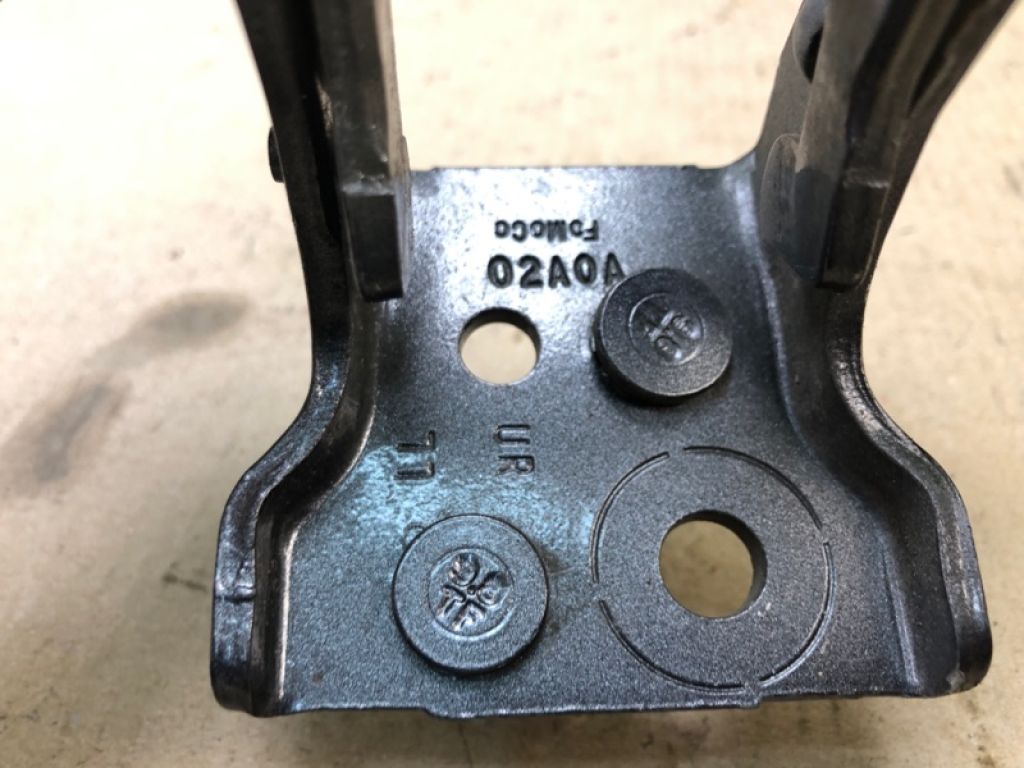 7T4Z-7826811-A | Петля двері нижня задн. лів. FORD EDGE 06-14 - Фото 5