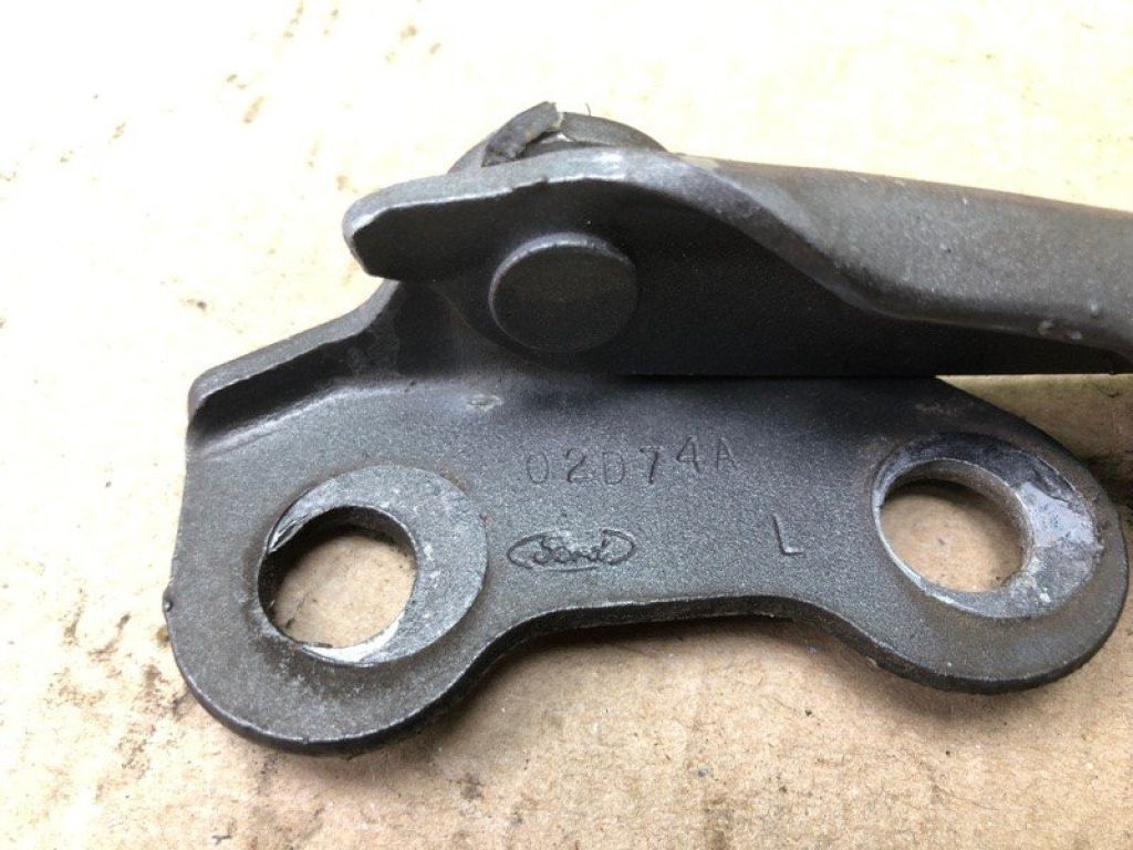 7T4Z-16797-A | Петля капота лев. FORD EDGE 06-14 - Фото 5