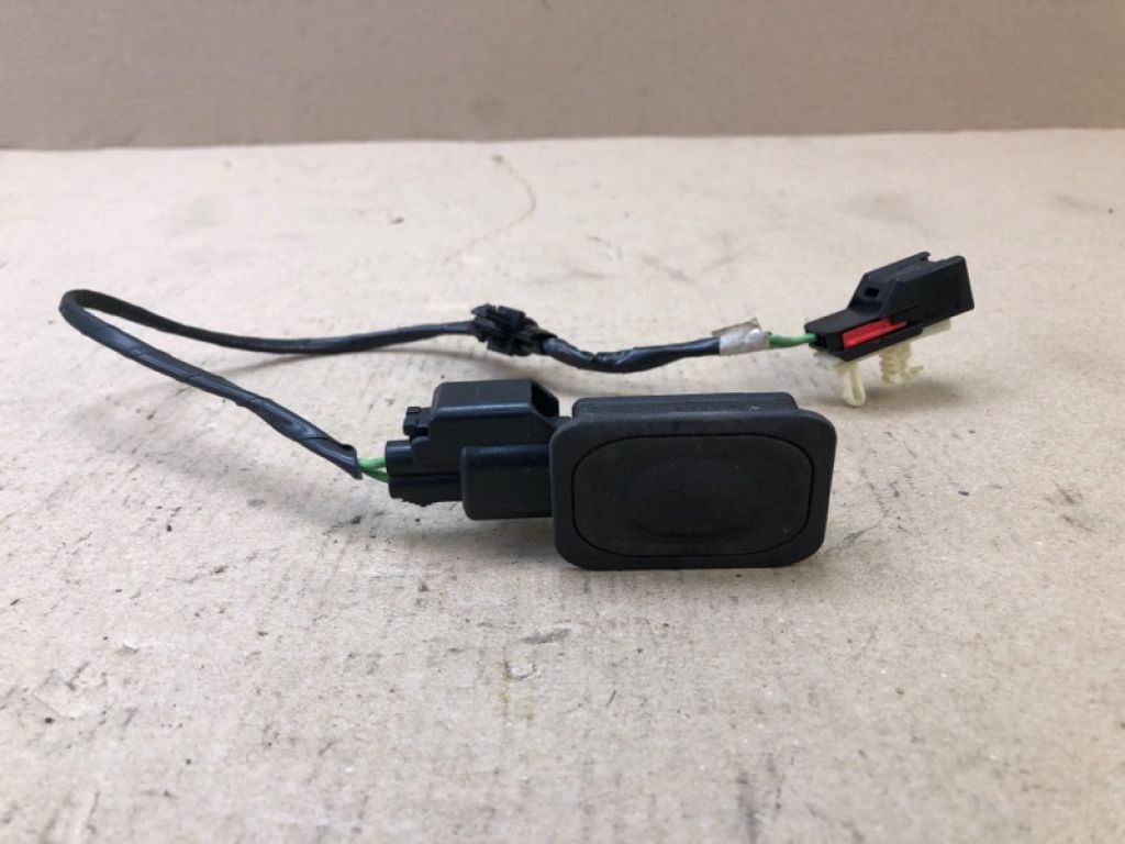 1L2Z-14018-AC | Кнопка відкриття багажника зовнішня FORD EDGE 06-14