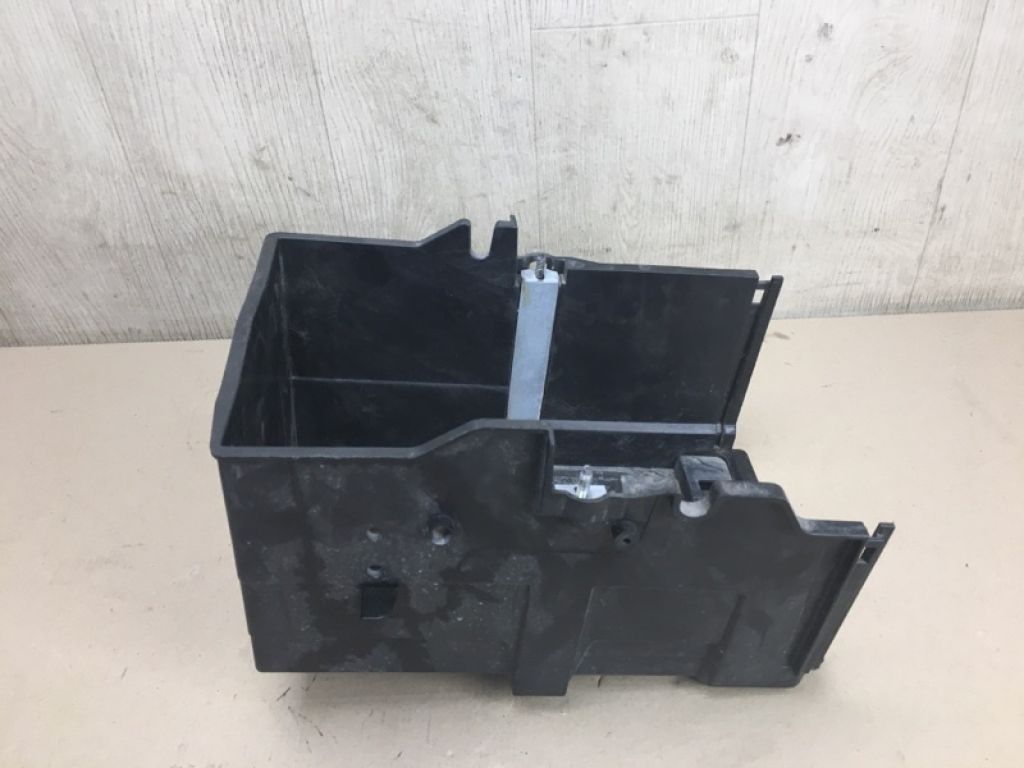 CV6Z10732G | Полиця акумулятора FORD FOCUS 10-18 - Фото 5