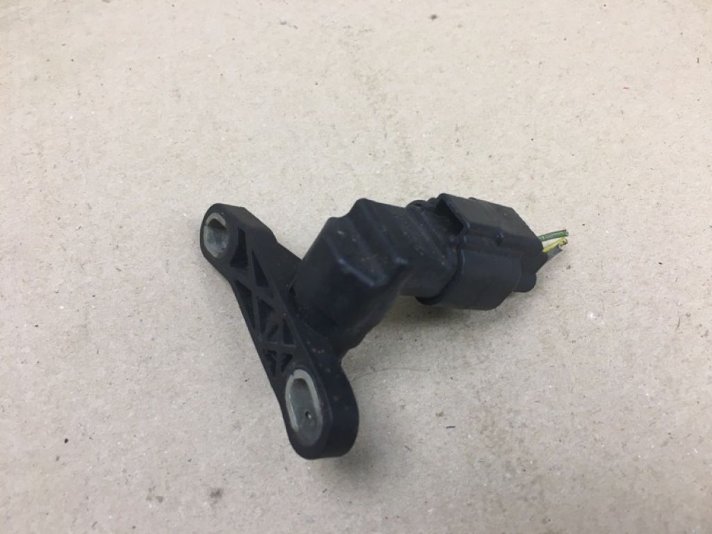 6M8Z-6C315-AA | Датчик положення колінвалу FORD FOCUS 10-18 - Фото 3