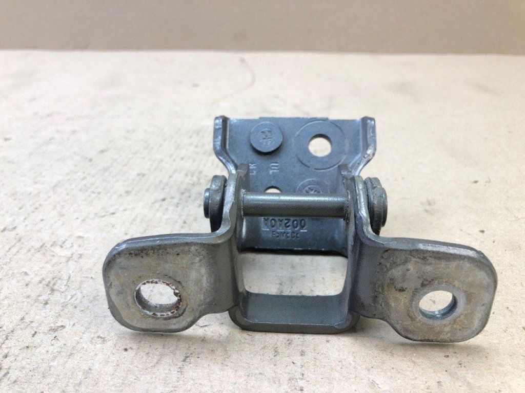 7T4Z-7826810-A | Петля двері нижня задн. прав. FORD EDGE 06-14 - Фото 4