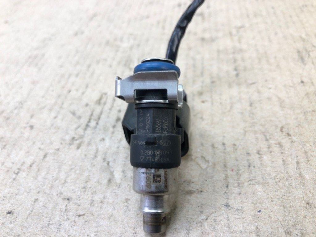 7T4Z-9F593-B | Форсунка топливная FORD EDGE 06-14 - Фото 5