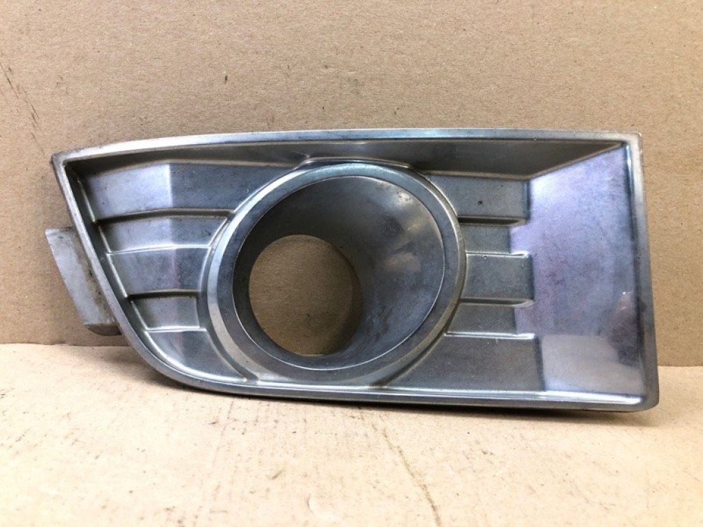 7T4Z-17E810-B | Накладка противотуманной фары передн. прав. FORD EDGE 06-14