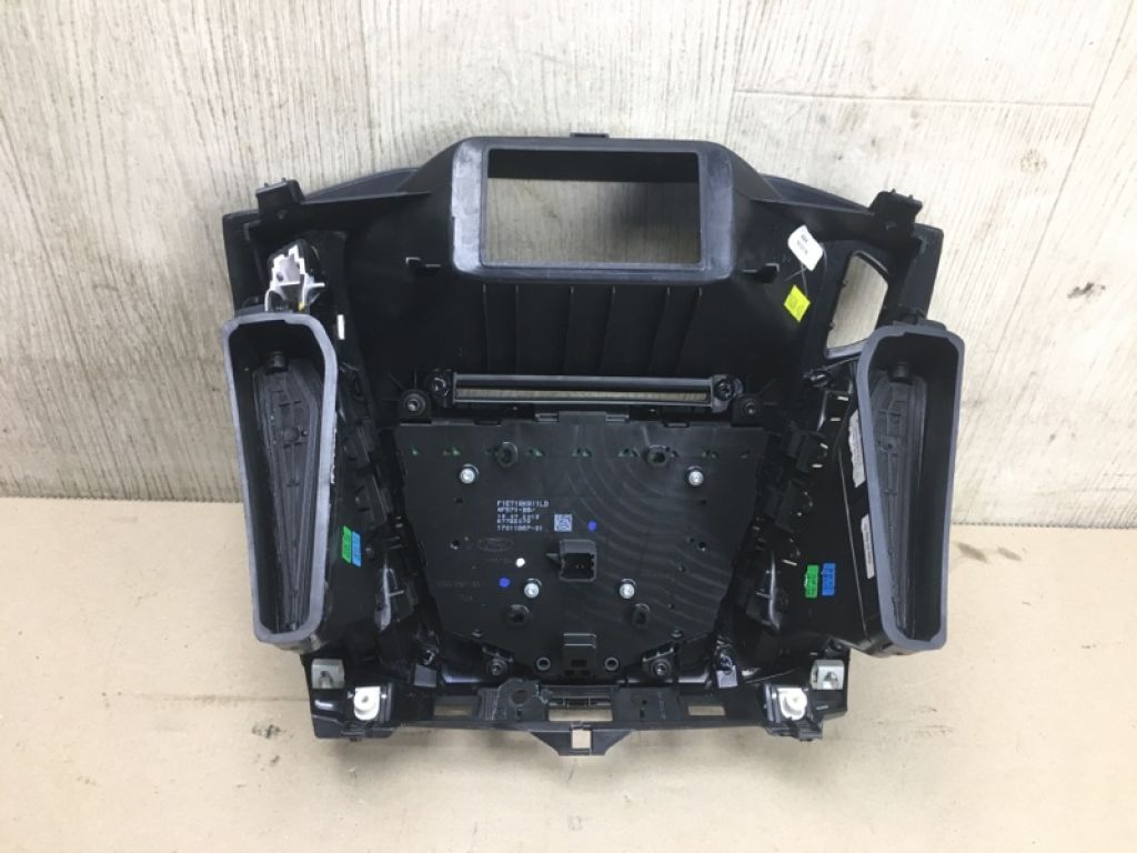 F1EZ-18C858-LD | Блок управления мультимедиа FORD FOCUS 10-18 - Фото 5