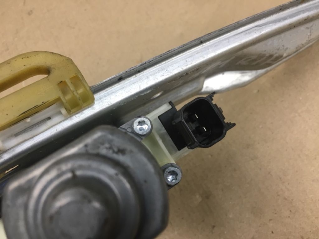 CM5Z-5827000-A | Склопідйомник задн. прав. FORD FOCUS 10-18 - Фото 3