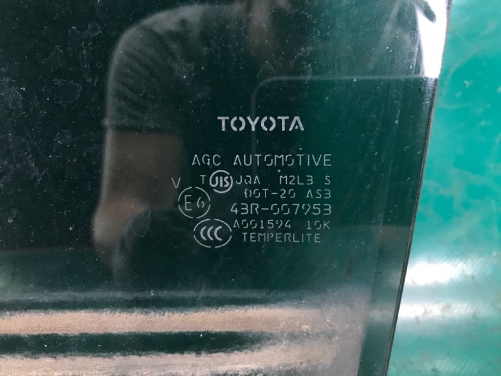 68104-42110 | Стекло двери задн. лев. TOYOTA RAV4 05-12 - Фото 2