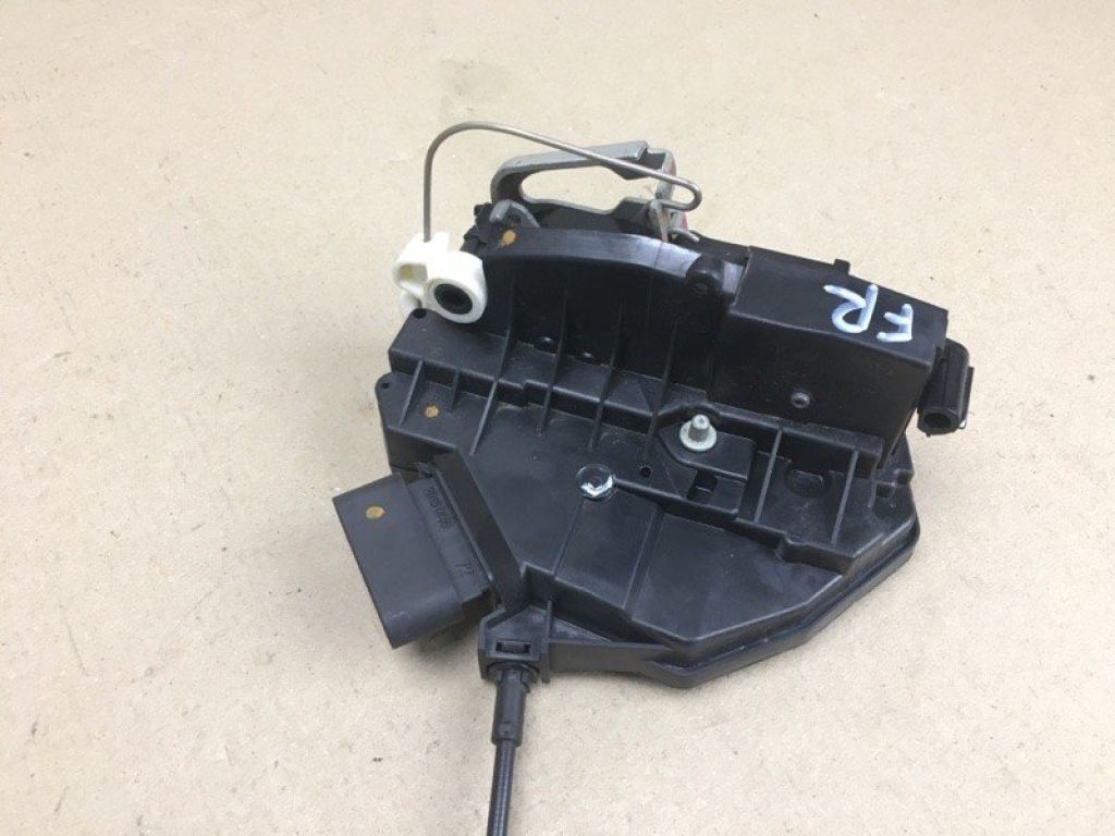 F1EZ-58219A64-A | Замок двері передн. прав. FORD FOCUS 10-18 - Фото 2