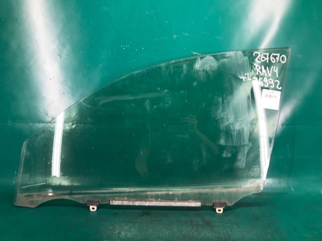 68102-42160 | Скло дверей передн. лів. TOYOTA RAV4 05-12