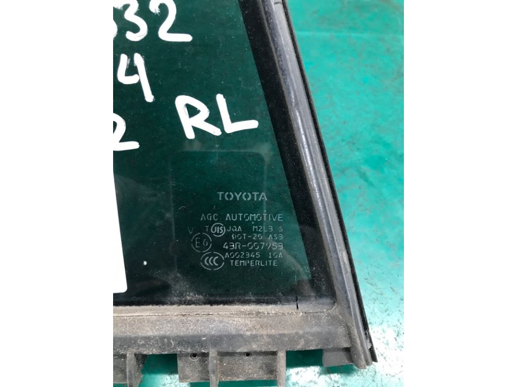 68124-42110 | Стекло двери глухое задн. лев. TOYOTA RAV4 05-12 - Фото 3