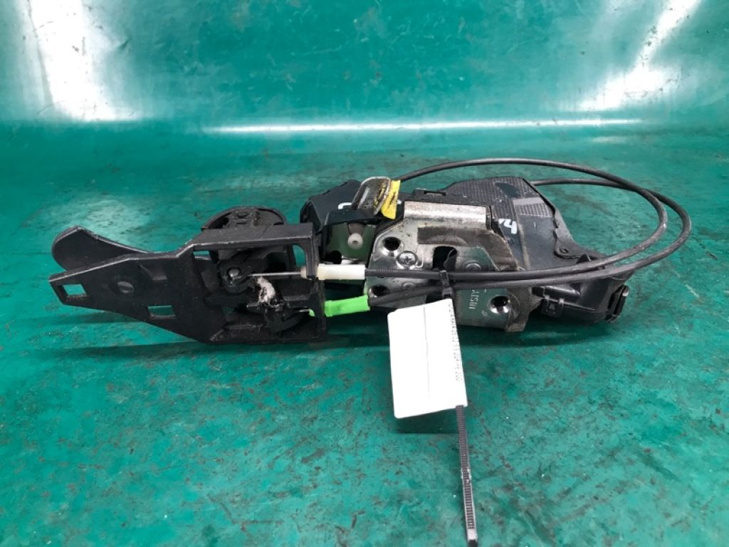 69040-42250 | Замок двери передн. лев. TOYOTA RAV4 05-12