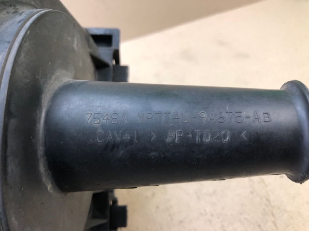 7T4Z-9600-A | Корпус повітряного фільтра FORD EDGE 06-14 - Фото 8