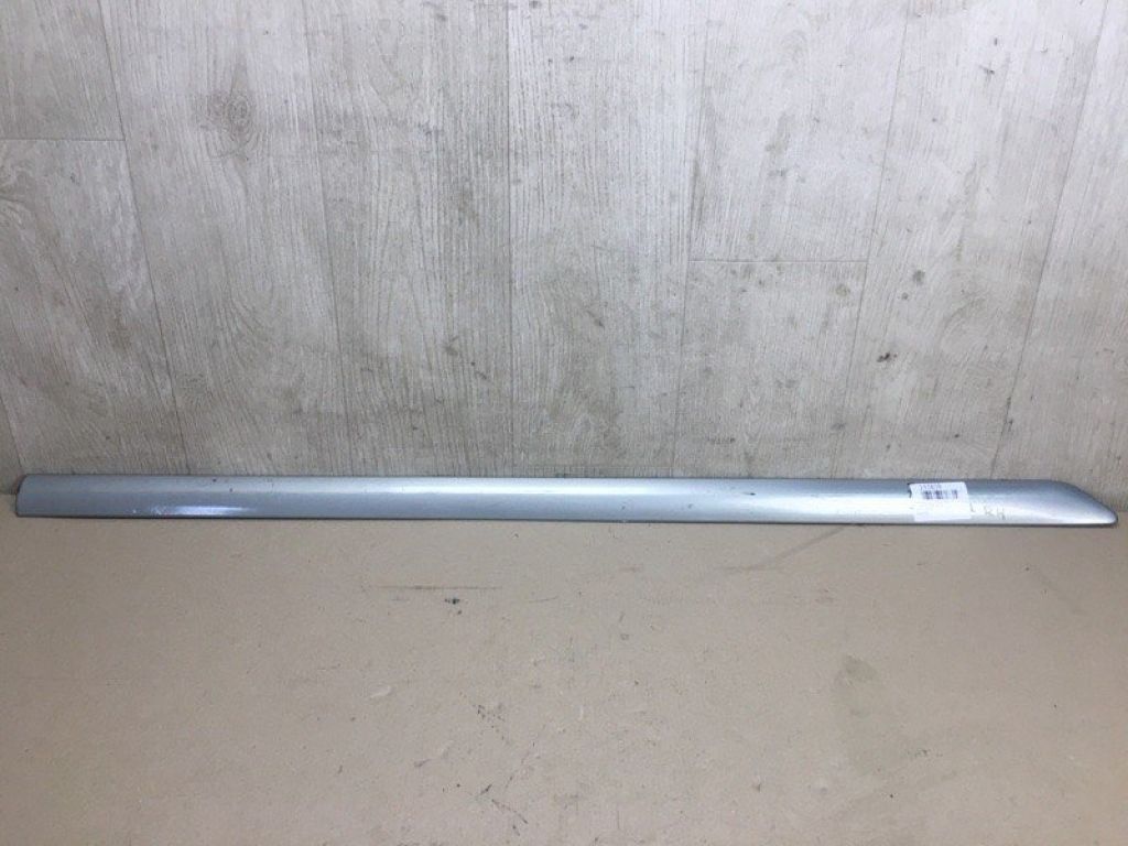 75731-06120 | Накладка двері передн. лів. TOYOTA CAMRY 40 06-11