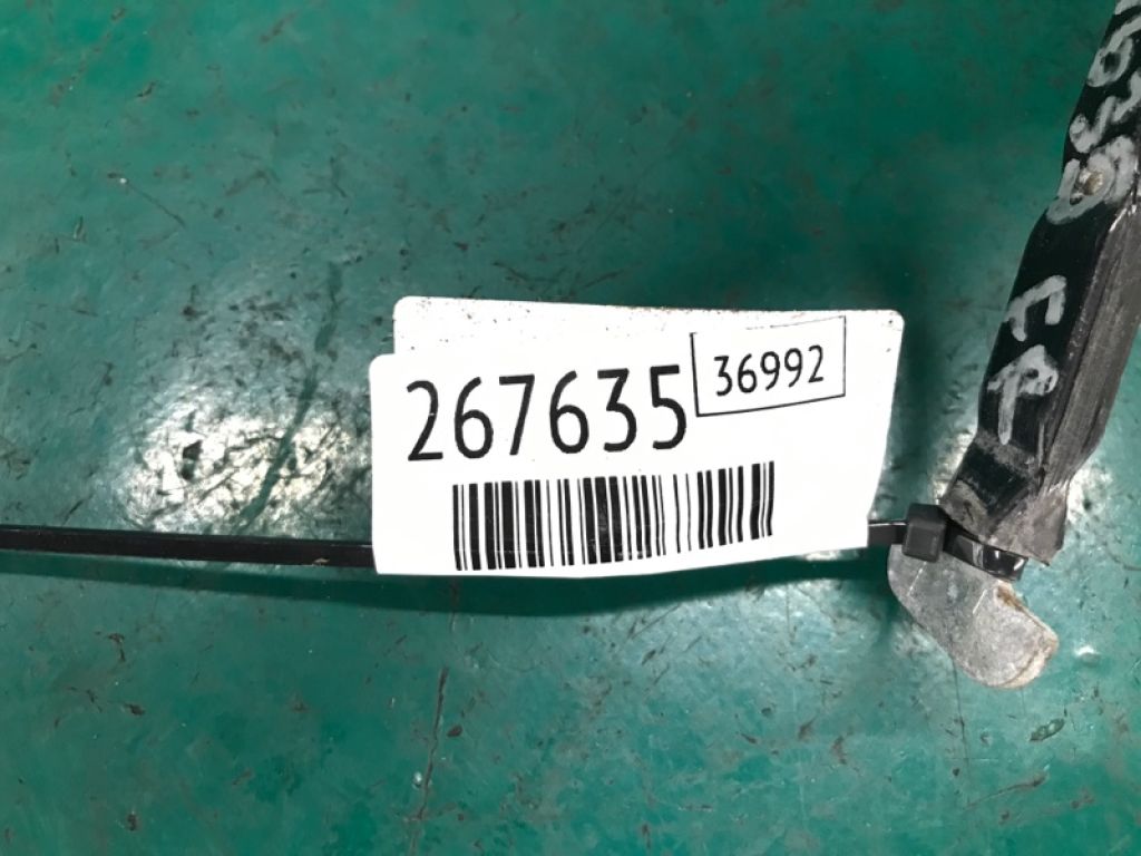 68610-42020 | Обмежувач дверей передн. прав. TOYOTA RAV4 05-12 - Фото 2