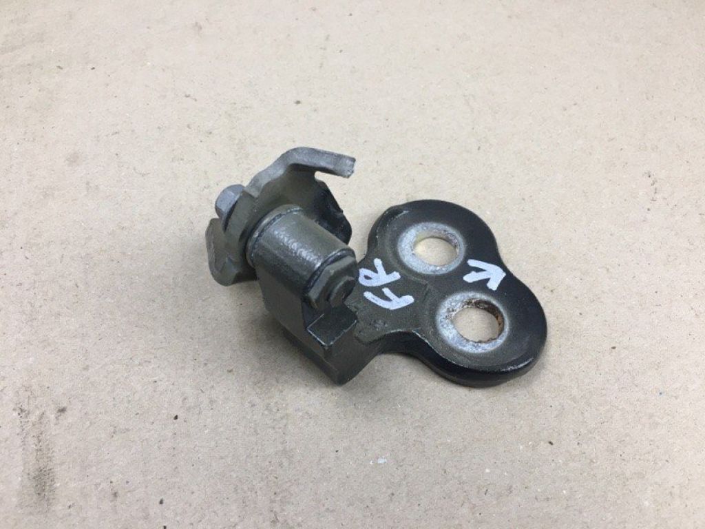 CP9Z-5422810-A | Петля двері нижня передн. прав. FORD FOCUS 10-18 - Фото 3